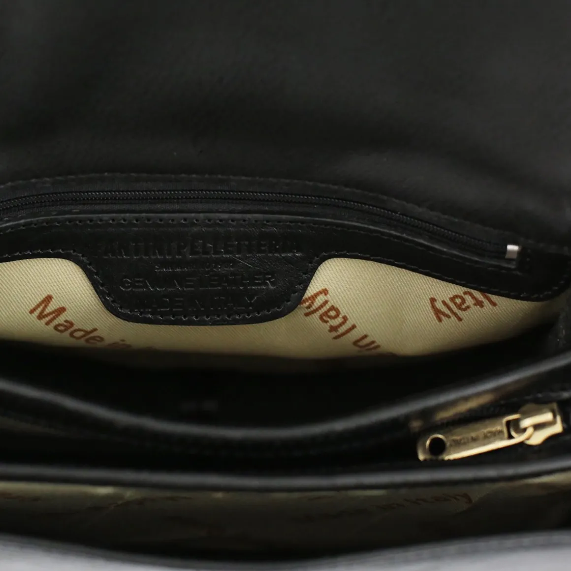 Borsa a tracolla in pelle Tolfa