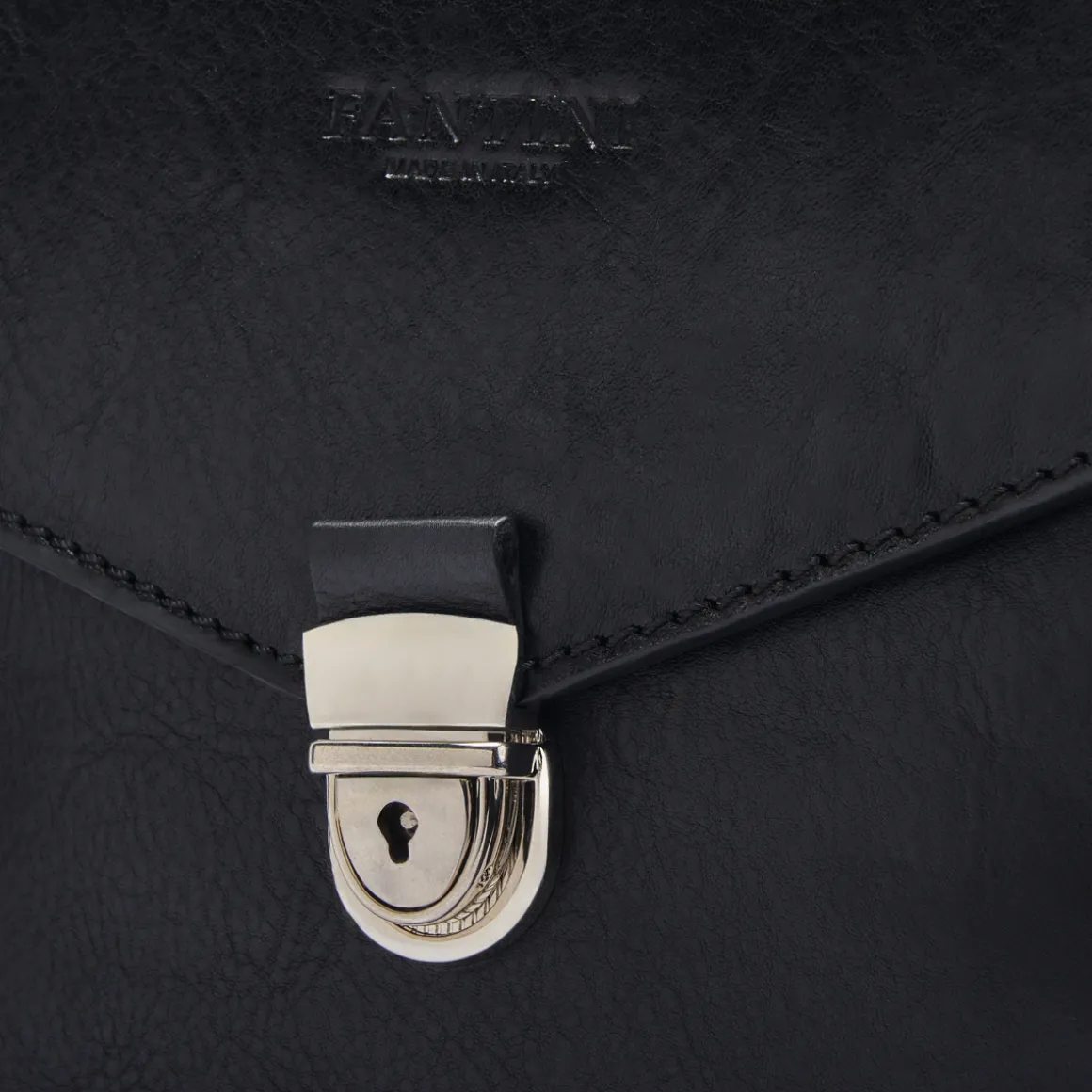 Borsa a tracolla in pelle Olivia