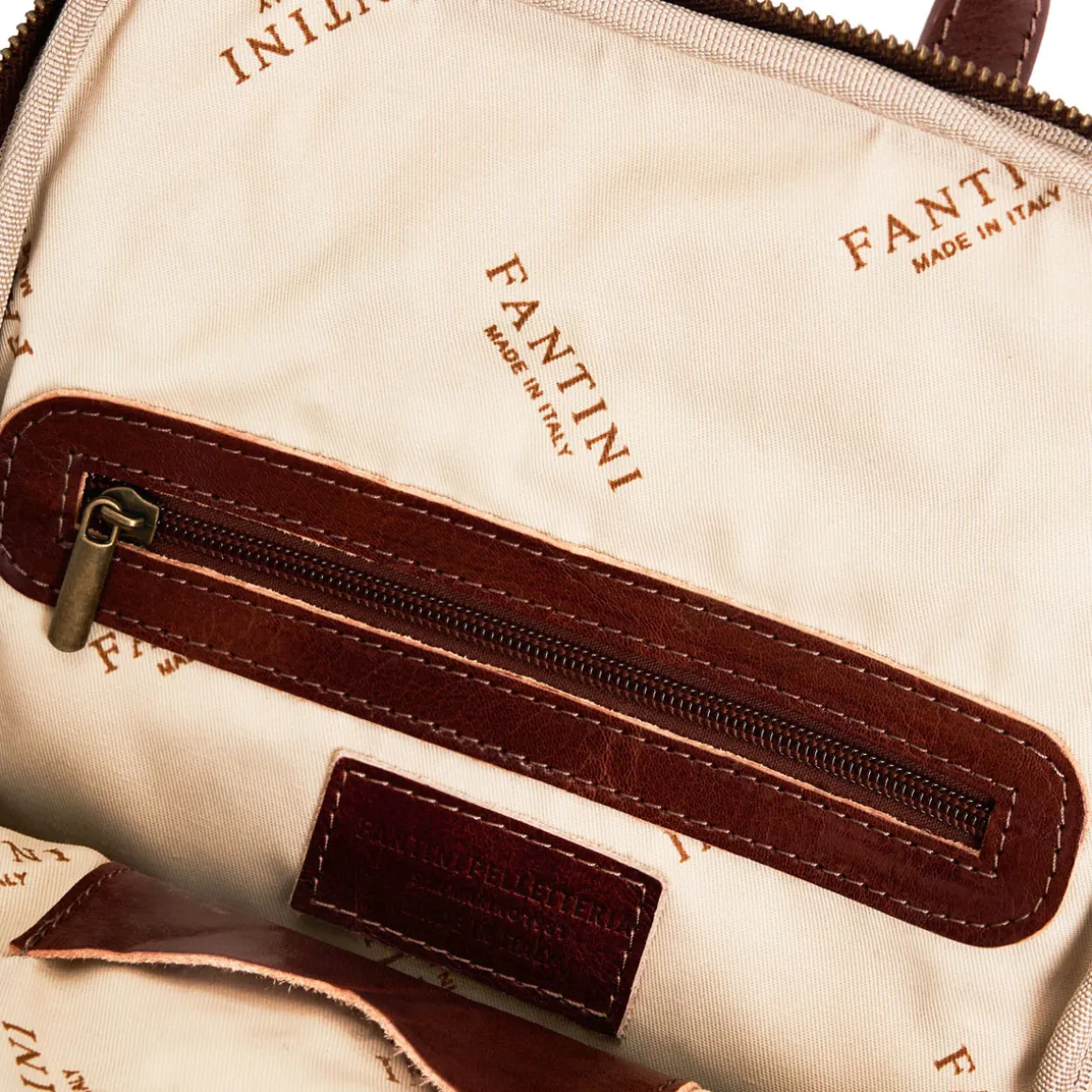 Zaino in pelle Frida